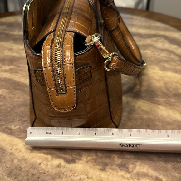 Anne Kline Leather Purse - Picture 12 of 16